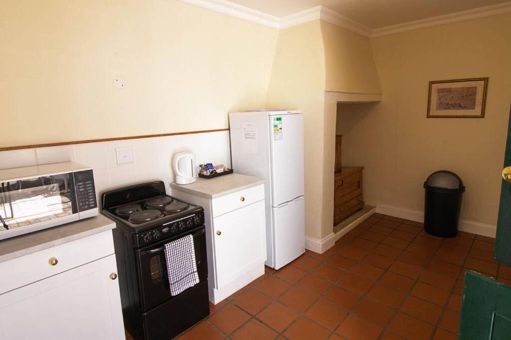 De Kothuize 7 Apartment Graaff Reinet Exterior photo